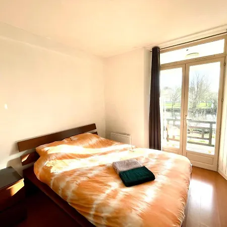 Appartamento T3-Balcon Plein Sud-Acces Direct Au Bord Du Loing Moret-sur-Loing Esterno foto